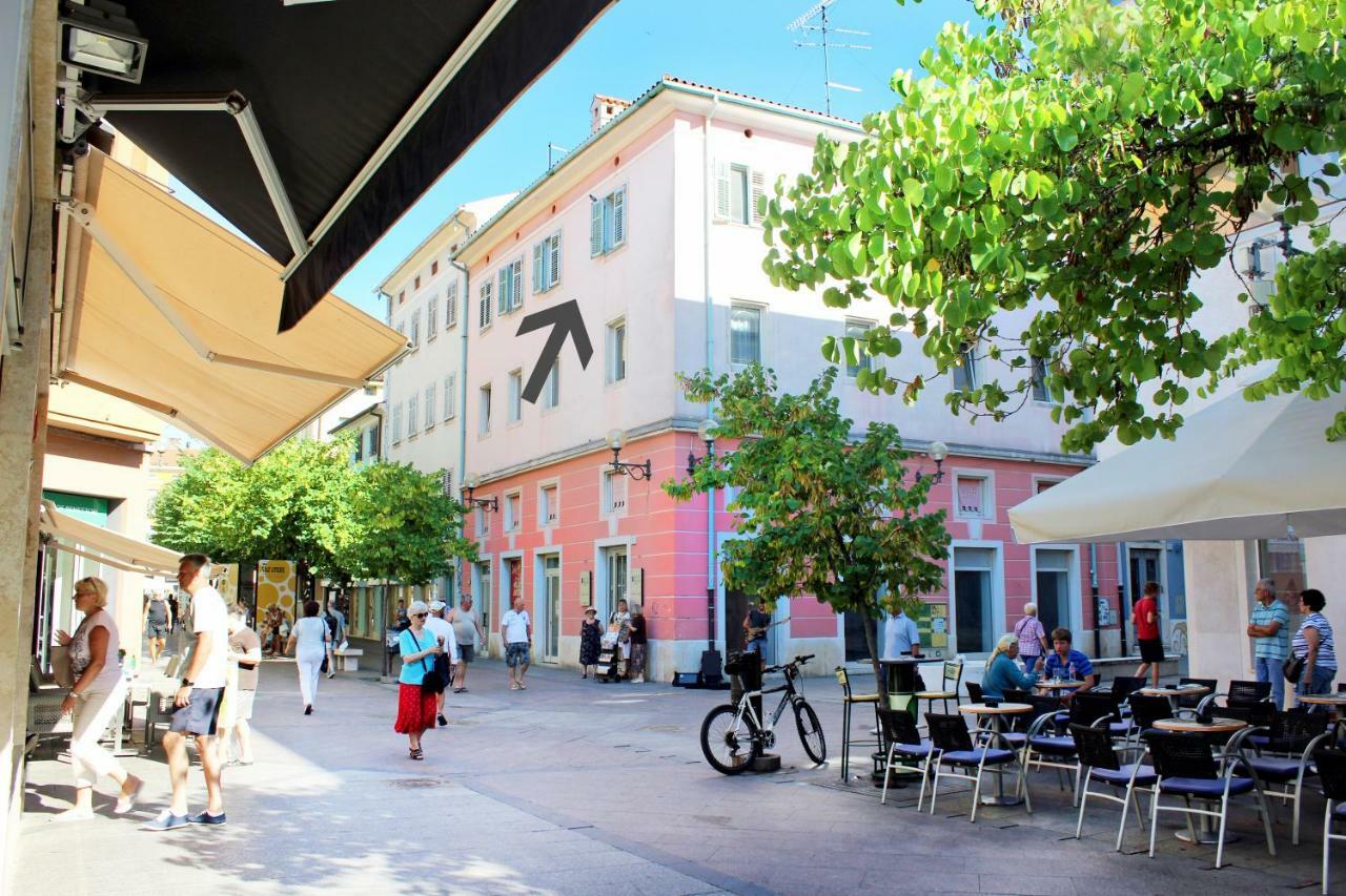 Apartment Evelina Pula Zewnętrze zdjęcie